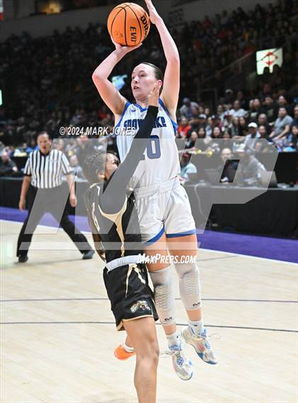 Thumbnail 1 in Chinle vs. Snowflake (AIA 3A Quarterfinal) photogallery.