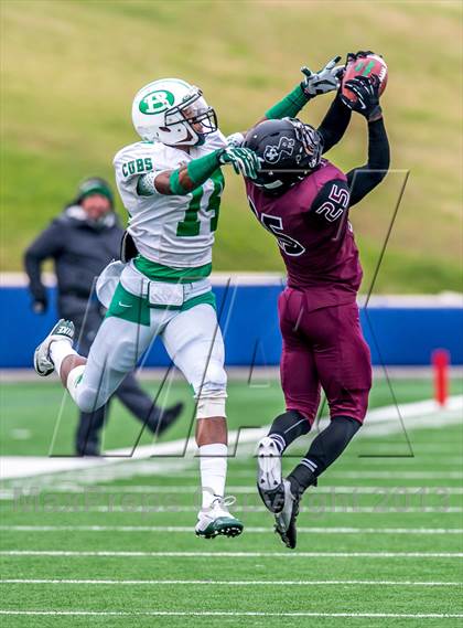 Thumbnail 1 in Brenham vs. George Ranch (UIL 4A Region 3 Quarterfinal) photogallery.