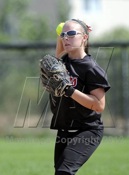 Thumbnail 3 in Cherokee Trail @ Eaglecrest photogallery.