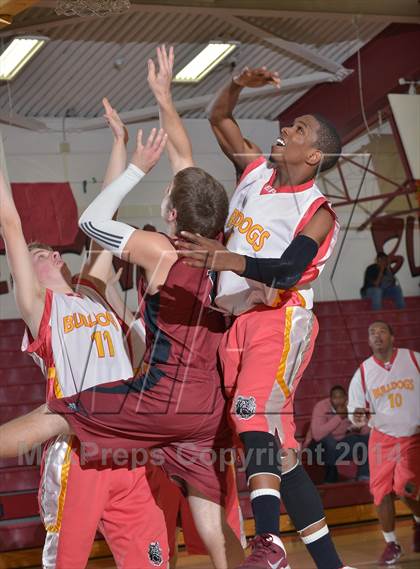 Thumbnail 1 in Rio Vista @ Encina Prep photogallery.