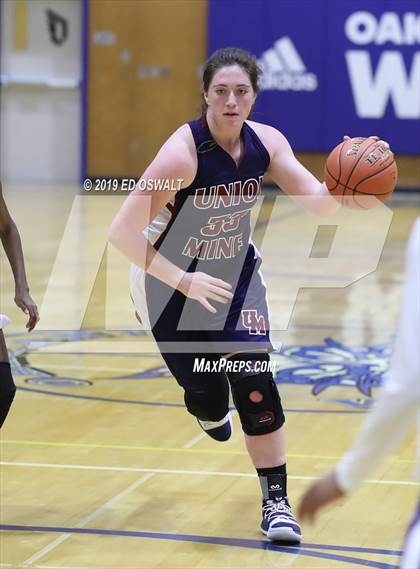 Thumbnail 2 in Union Mine @ Oakland (CIF NorCal D3 Final) photogallery.