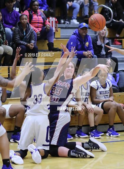 Thumbnail 2 in Union Mine @ Oakland (CIF NorCal D3 Final) photogallery.