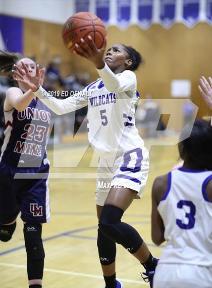 Thumbnail 2 in Union Mine @ Oakland (CIF NorCal D3 Final) photogallery.