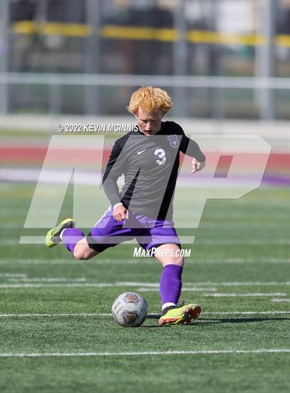 Thumbnail 2 in Salem Hills vs. Lehi (UHSAA 5A Quarter Final Round) photogallery.