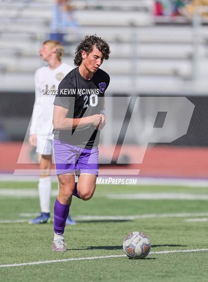Thumbnail 2 in Salem Hills vs. Lehi (UHSAA 5A Quarter Final Round) photogallery.
