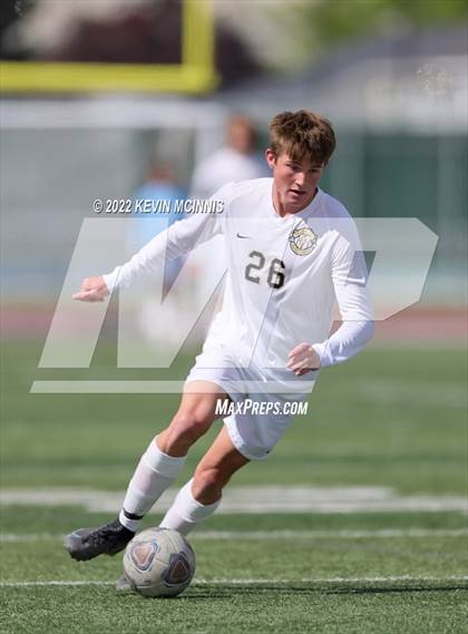 Thumbnail 1 in Salem Hills vs. Lehi (UHSAA 5A Quarter Final Round) photogallery.