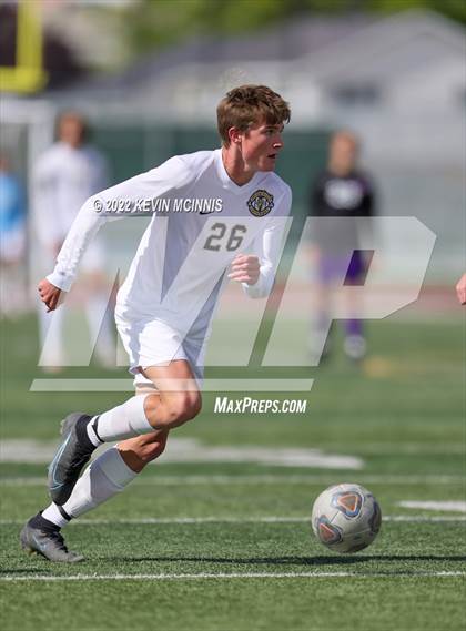 Thumbnail 3 in Salem Hills vs. Lehi (UHSAA 5A Quarter Final Round) photogallery.