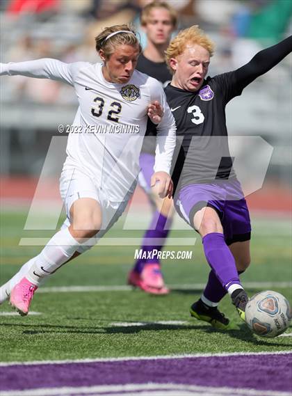 Thumbnail 3 in Salem Hills vs. Lehi (UHSAA 5A Quarter Final Round) photogallery.