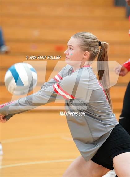 Thumbnail 2 in Midland vs. Clarenceville (Our Lady Of The Lakes Invite) photogallery.