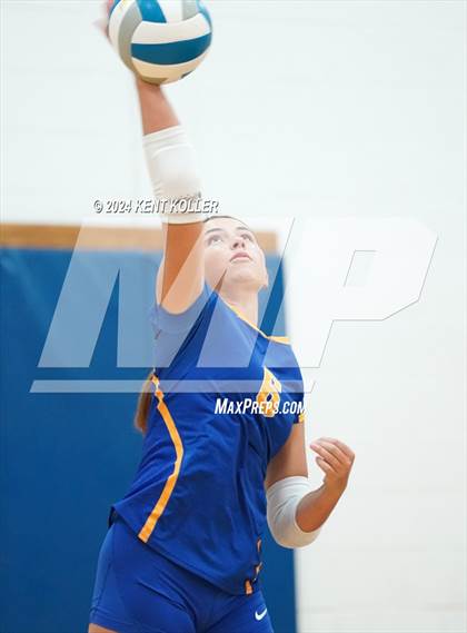 Thumbnail 2 in Midland vs. Clarenceville (Our Lady Of The Lakes Invite) photogallery.