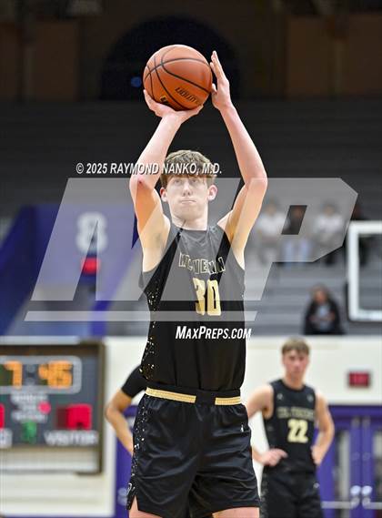 Thumbnail 1 in Mt. Vernon vs. Richmond (IHSAA 4A Section 9 First Round)  photogallery.