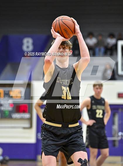Thumbnail 2 in Mt. Vernon vs. Richmond (IHSAA 4A Section 9 First Round)  photogallery.