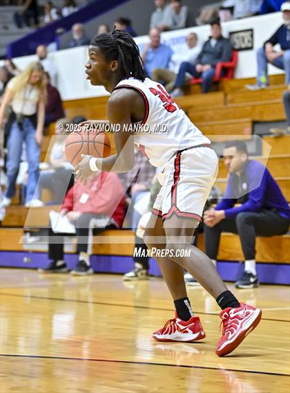 Thumbnail 2 in Mt. Vernon vs. Richmond (IHSAA 4A Section 9 First Round)  photogallery.