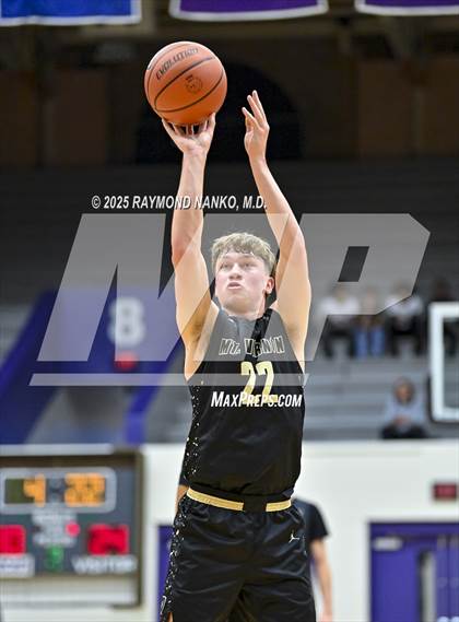 Thumbnail 3 in Mt. Vernon vs. Richmond (IHSAA 4A Section 9 First Round)  photogallery.