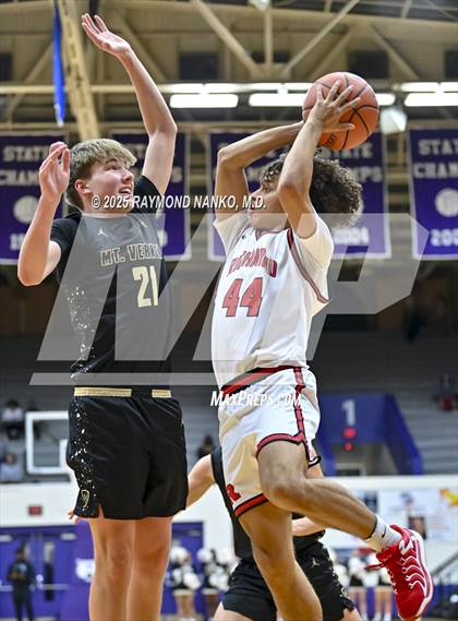 Thumbnail 3 in Mt. Vernon vs. Richmond (IHSAA 4A Section 9 First Round)  photogallery.