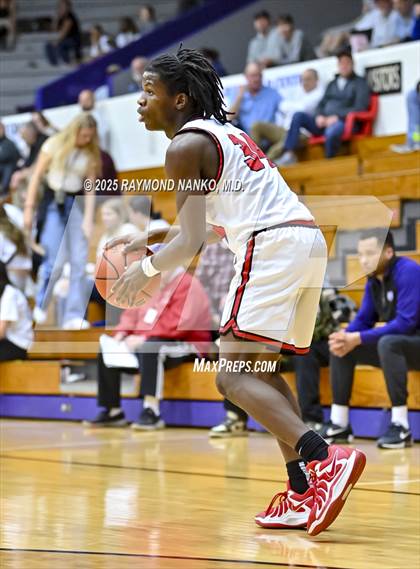 Thumbnail 3 in Mt. Vernon vs. Richmond (IHSAA 4A Section 9 First Round)  photogallery.