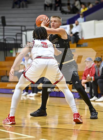 Thumbnail 2 in Mt. Vernon vs. Richmond (IHSAA 4A Section 9 First Round)  photogallery.
