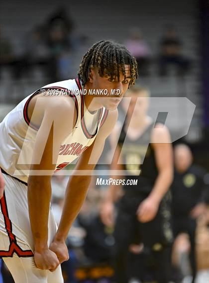 Thumbnail 2 in Mt. Vernon vs. Richmond (IHSAA 4A Section 9 First Round)  photogallery.