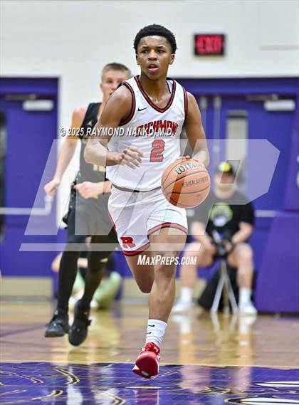 Thumbnail 3 in Mt. Vernon vs. Richmond (IHSAA 4A Section 9 First Round)  photogallery.