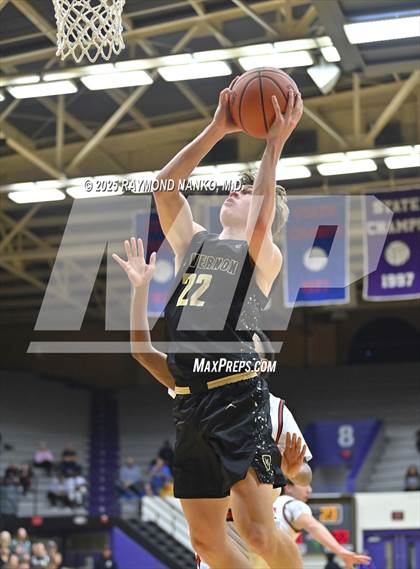 Thumbnail 2 in Mt. Vernon vs. Richmond (IHSAA 4A Section 9 First Round)  photogallery.
