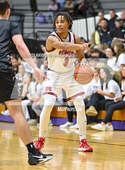 Thumbnail 3 in Mt. Vernon vs. Richmond (IHSAA 4A Section 9 First Round)  photogallery.