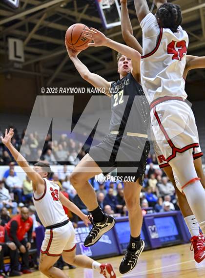 Thumbnail 1 in Mt. Vernon vs. Richmond (IHSAA 4A Section 9 First Round)  photogallery.