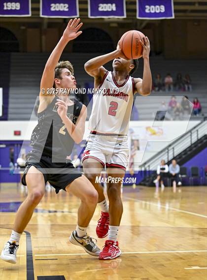 Thumbnail 1 in Mt. Vernon vs. Richmond (IHSAA 4A Section 9 First Round)  photogallery.