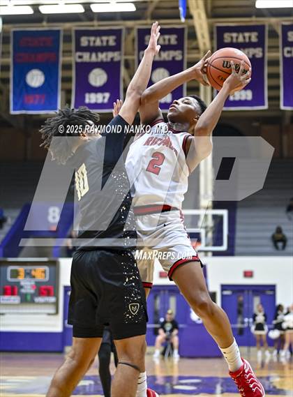 Thumbnail 2 in Mt. Vernon vs. Richmond (IHSAA 4A Section 9 First Round)  photogallery.