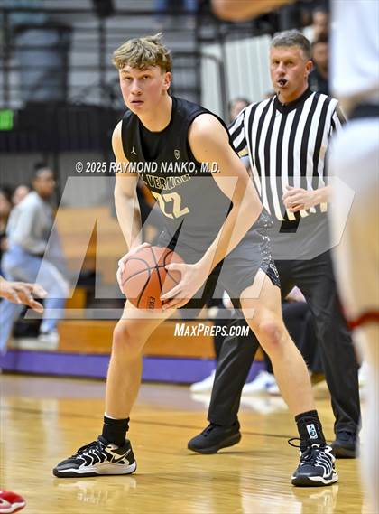 Thumbnail 1 in Mt. Vernon vs. Richmond (IHSAA 4A Section 9 First Round)  photogallery.