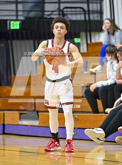 Thumbnail 3 in Mt. Vernon vs. Richmond (IHSAA 4A Section 9 First Round)  photogallery.