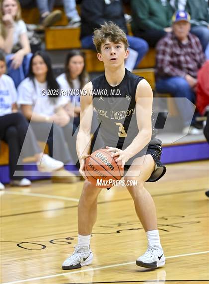 Thumbnail 3 in Mt. Vernon vs. Richmond (IHSAA 4A Section 9 First Round)  photogallery.