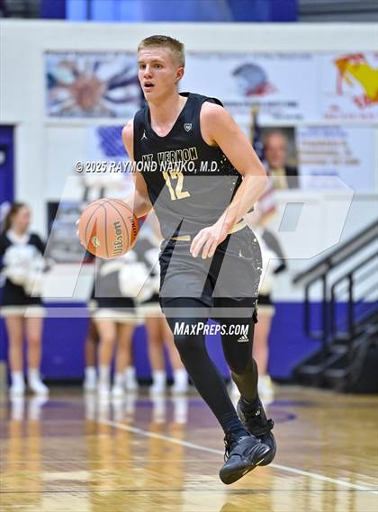 Thumbnail 3 in Mt. Vernon vs. Richmond (IHSAA 4A Section 9 First Round)  photogallery.