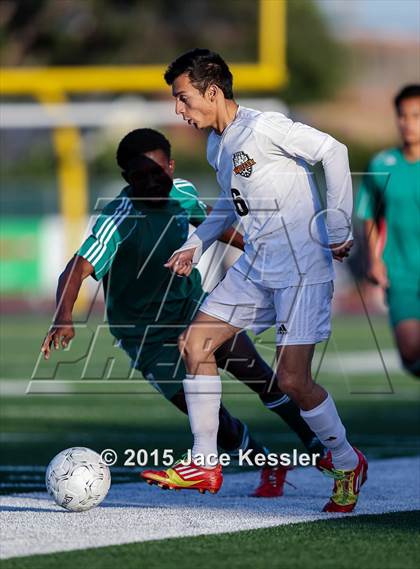 Thumbnail 3 in South Pasadena vs. Monrovia (CIF-SS D6 Final) photogallery.