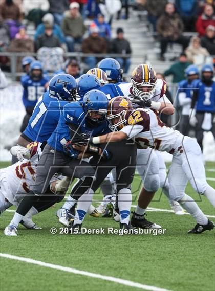 Thumbnail 2 in Longmont vs Windsor (CHSAA 4A Semifinal) photogallery.