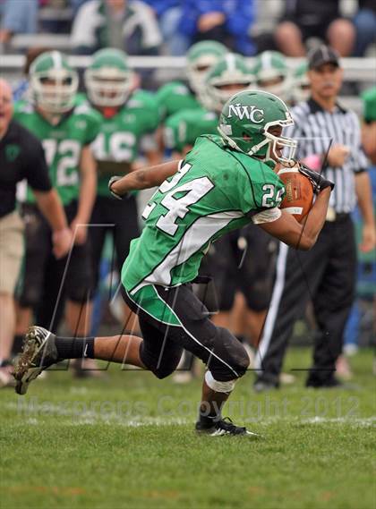 Thumbnail 2 in East Catholic @ Northwest Catholic photogallery.