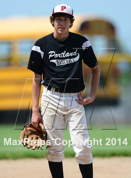 Thumbnail 1 in Coginchaug Regional @ Portland photogallery.
