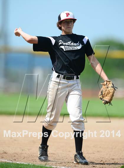 Thumbnail 1 in Coginchaug Regional @ Portland photogallery.