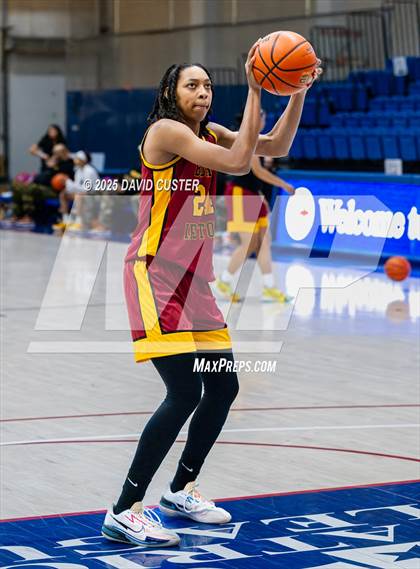 Thumbnail 3 in Bishop Ireton vs. Bishop McNamara (WCAC Final) photogallery.
