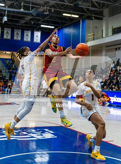 Thumbnail 3 in Bishop Ireton vs. Bishop McNamara (WCAC Final) photogallery.