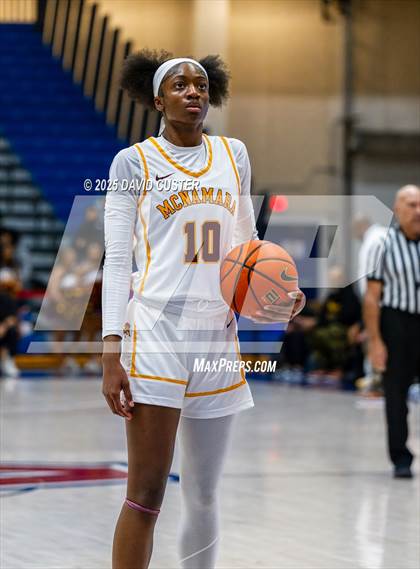 Thumbnail 3 in Bishop Ireton vs. Bishop McNamara (WCAC Final) photogallery.