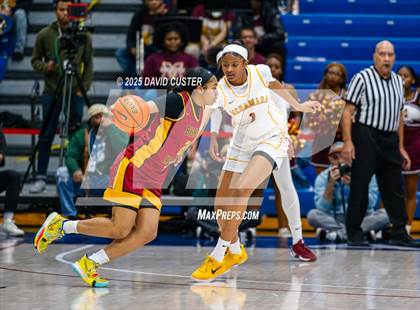 Thumbnail 3 in Bishop Ireton vs. Bishop McNamara (WCAC Final) photogallery.