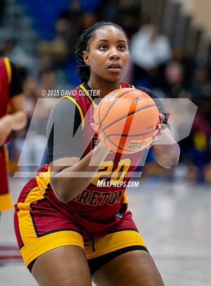 Thumbnail 2 in Bishop Ireton vs. Bishop McNamara (WCAC Final) photogallery.