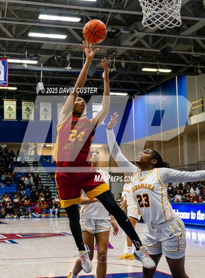 Thumbnail 3 in Bishop Ireton vs. Bishop McNamara (WCAC Final) photogallery.