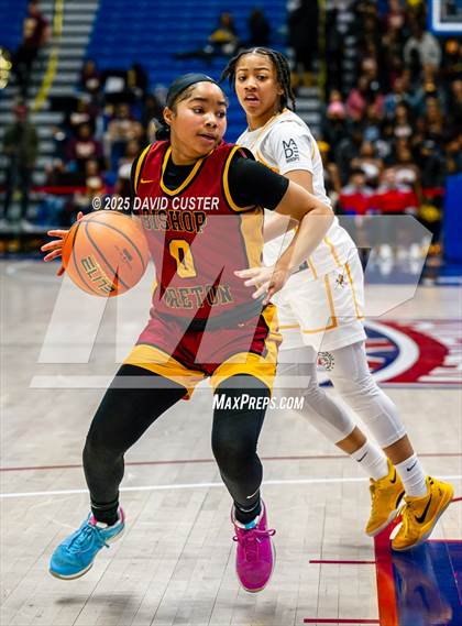 Thumbnail 3 in Bishop Ireton vs. Bishop McNamara (WCAC Final) photogallery.