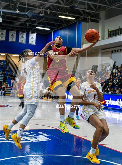 Thumbnail 1 in Bishop Ireton vs. Bishop McNamara (WCAC Final) photogallery.