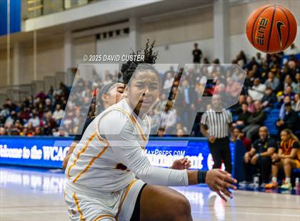 Thumbnail 1 in Bishop Ireton vs. Bishop McNamara (WCAC Final) photogallery.