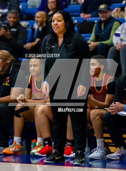 Thumbnail 3 in Bishop Ireton vs. Bishop McNamara (WCAC Final) photogallery.