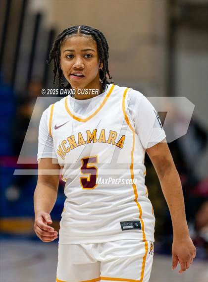 Thumbnail 1 in Bishop Ireton vs. Bishop McNamara (WCAC Final) photogallery.