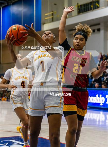 Thumbnail 2 in Bishop Ireton vs. Bishop McNamara (WCAC Final) photogallery.
