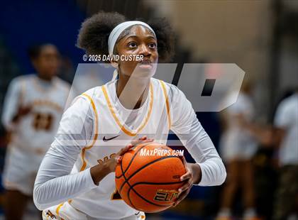 Thumbnail 2 in Bishop Ireton vs. Bishop McNamara (WCAC Final) photogallery.